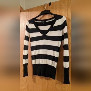 Mossimo striped sweater. Black/tan. S/P